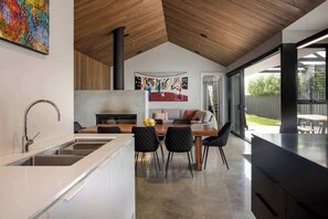 Interior - Making Memories in Dunsborough—Minutes to Beaches (DUNSBOROUGH)