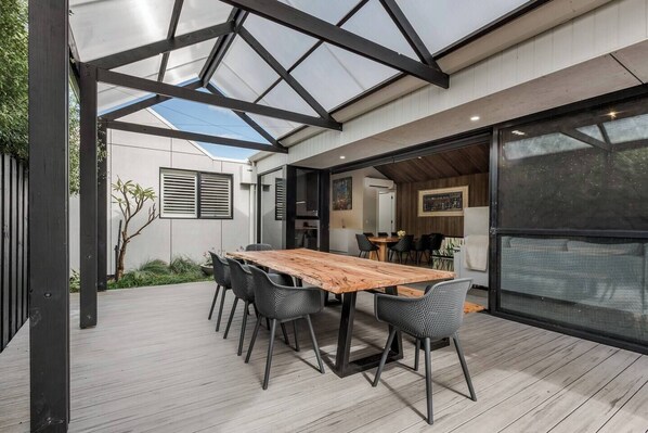 Outdoor dining