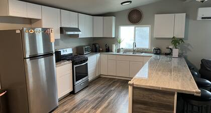 We are 35 min. From the entrance to KINGS CANYON & SEQUOIA NATIONAL PARK