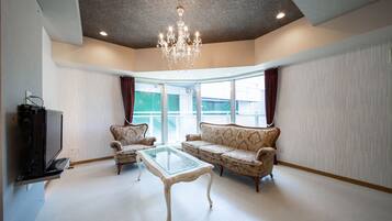 Luxury Apartment | Living area