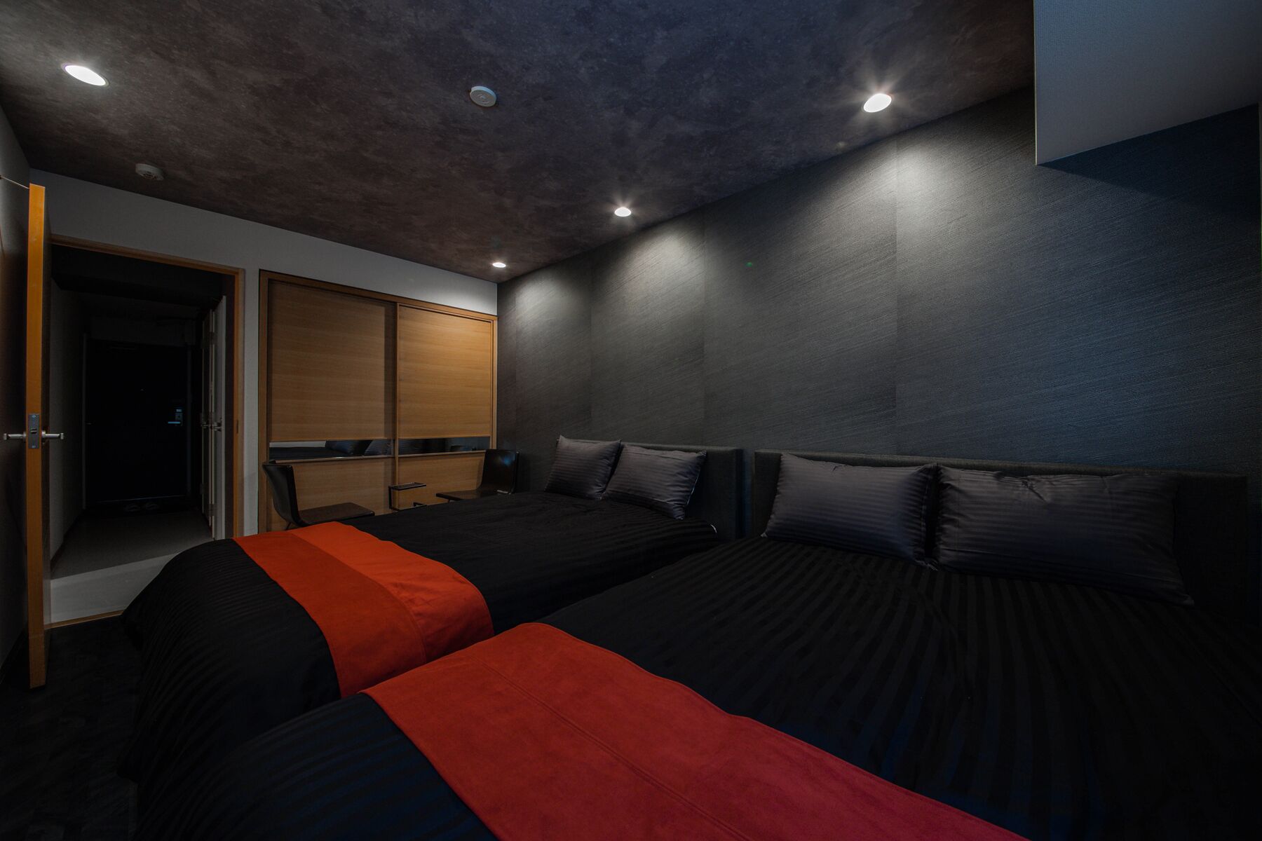 ラグジュアリー アパートメント | 2 室のベッドルーム、遮光カーテン、アイロン / アイロン台、WiFi (無料)