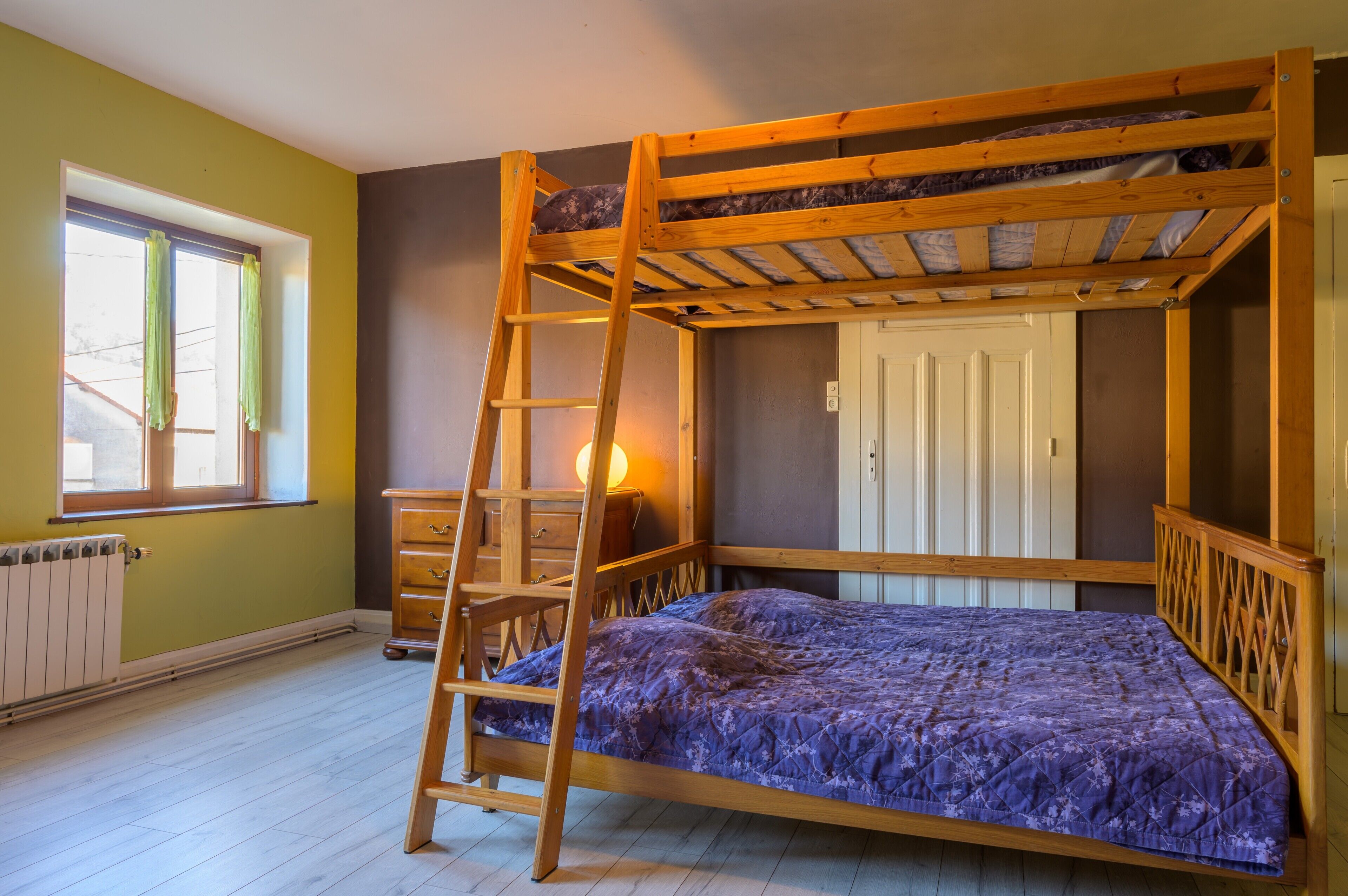 3 bedrooms, iron/ironing board