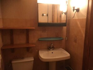 Een douche, een haardroger