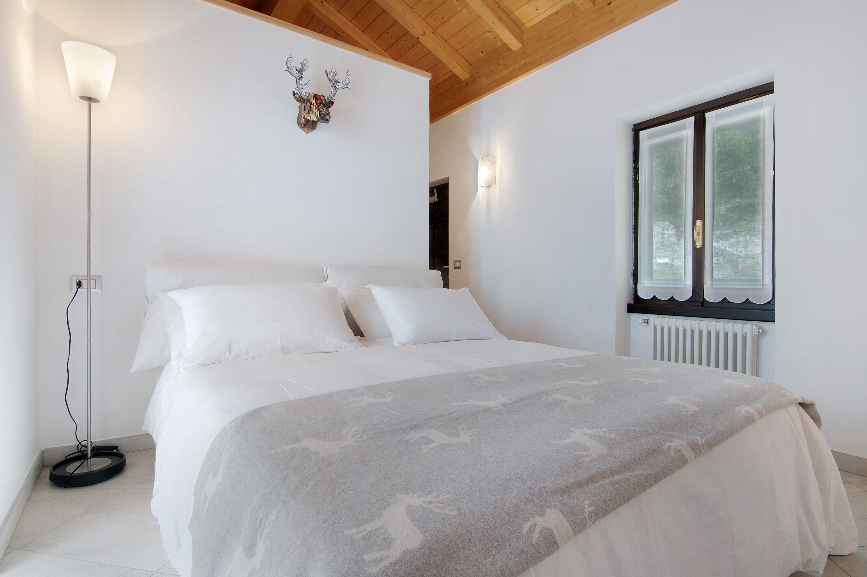 1 多间卧室、免费 WiFi、床单