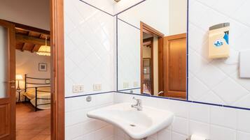 2 camere, Wi-Fi gratuito, lenzuola