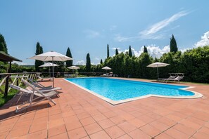 Pool - Farmhouse "Falegnameria" with Shared Pool, Private Terrace & Wi-Fi (Laterina)