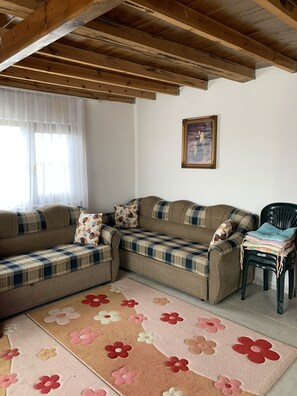 Cottage dành cho gia đình | Bộ đồ giường cao cấp, màn/rèm cản sáng, phòng cách âm 