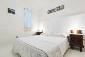 3 bedrooms, iron/ironing board, WiFi