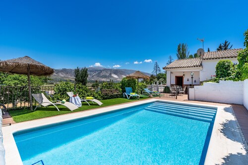 Holiday Home 'Ladera De Los Molinos' with Mountain View, Pool, Garden & Wi-Fi