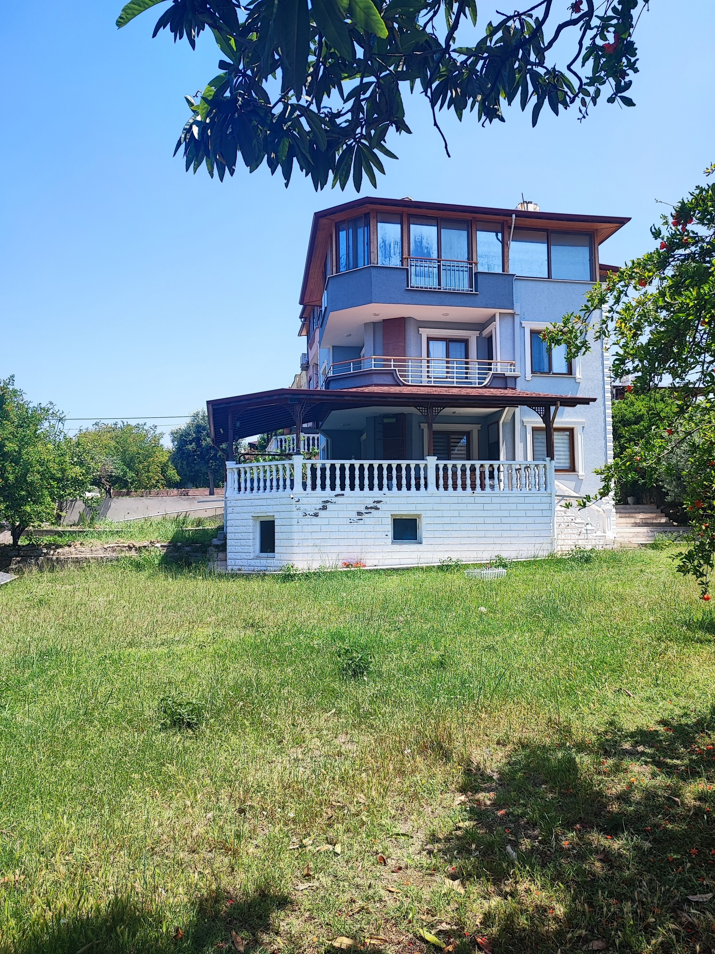 Peacefull Villa in the Heart of the City