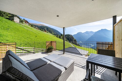 Ferienwohnung 'Sunnseitn Lodge Alps' mit Bergblick, privater Terrasse und WLAN