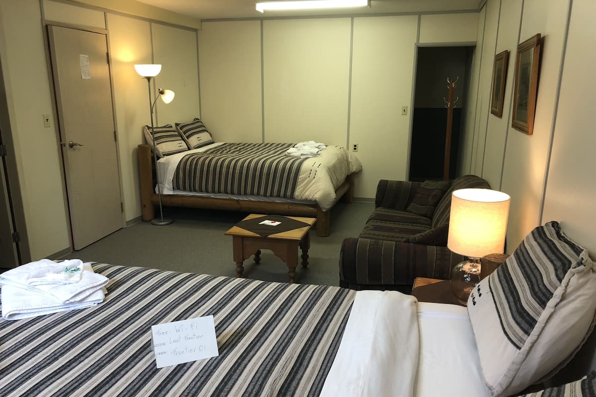 Chambre Familiale, plusieurs lits, non-fumeurs | Literie de qualité supérieure, matelas Select Comfort, minibar, bureau