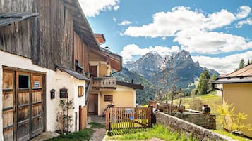 Esterni