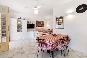 Dining - Apartment "Casa Ghibli" with Terraces & Wi-Fi (Loano)