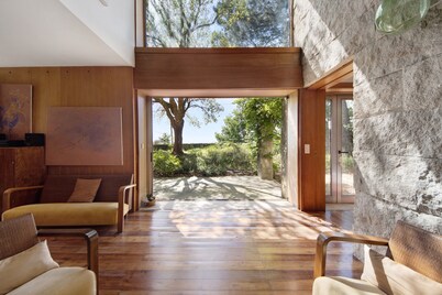 Vacation Home "Villa Do Bosque" with Private Terrace, Private Garden & Wi-Fi