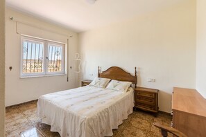 3 多间卧室、熨斗/熨衣板、免费 WiFi、床单