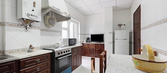 Apartment 'T2 Malveiro' with Private Terrace and Wi-Fi