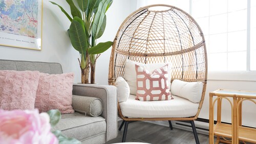 Family & Pet Friendly Modern Bright Bungalow