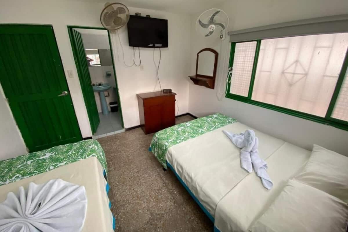 Wifi gratis y ropa de cama 