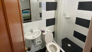 Bathroom - HOTEL MARATEA MELGAR (Melgar)