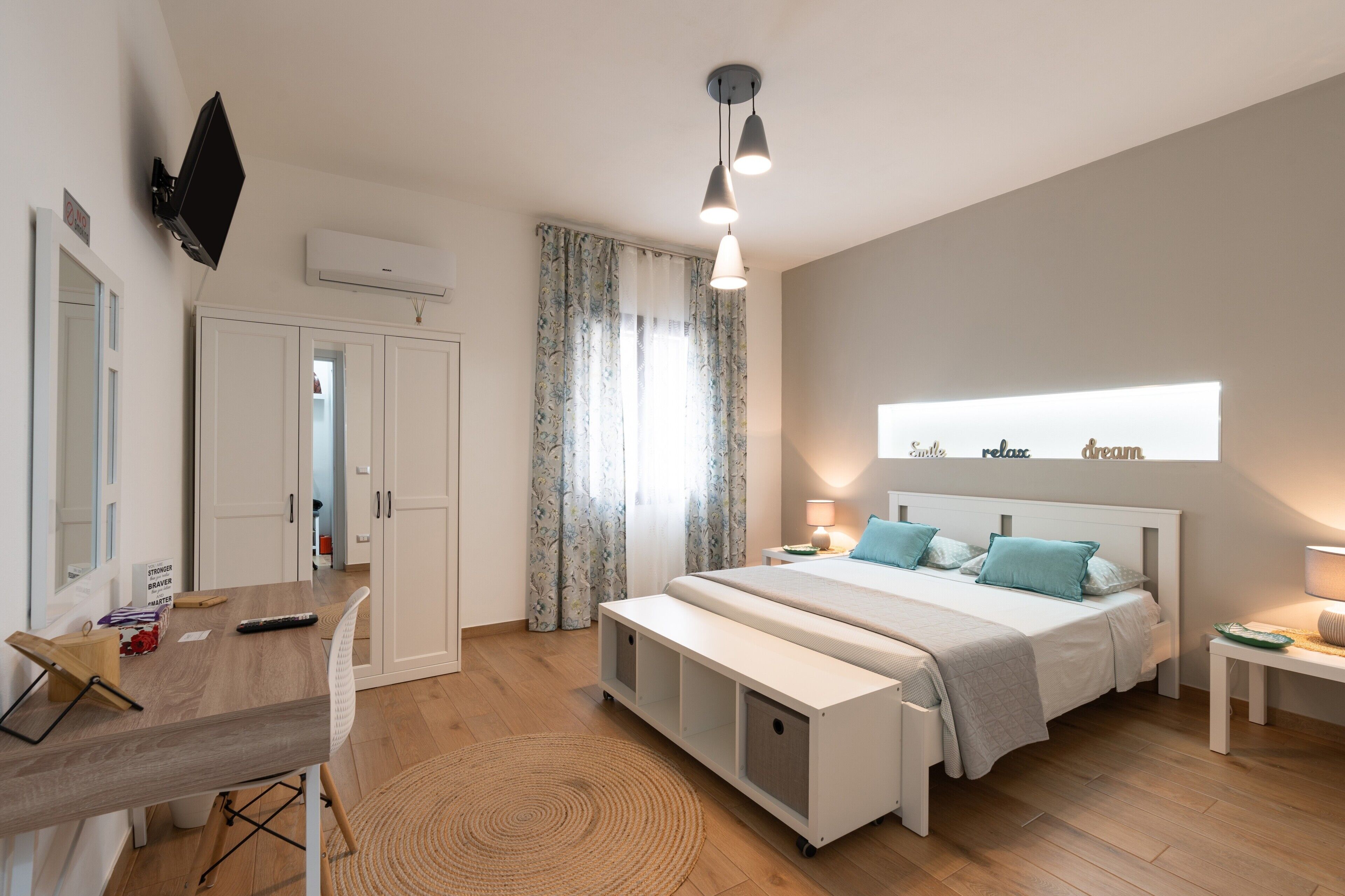 1 chambre, fer et planche à repasser, Wi-Fi gratuit, draps fournis