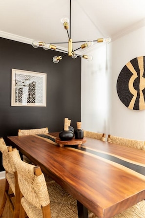 Dining - Stylish Downtown Nashville Condo - Patio & Parking (Nashville)