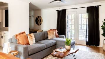 Smart-TV, Bücher, Drucker