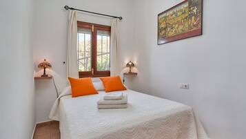 3 habitaciones, tabla de planchar con plancha y wifi gratis