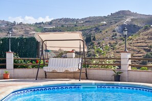 Pool - Holiday Home "Torre del Manzano" with Mountain View, Private Pool & Wi-Fi (Torrox)
