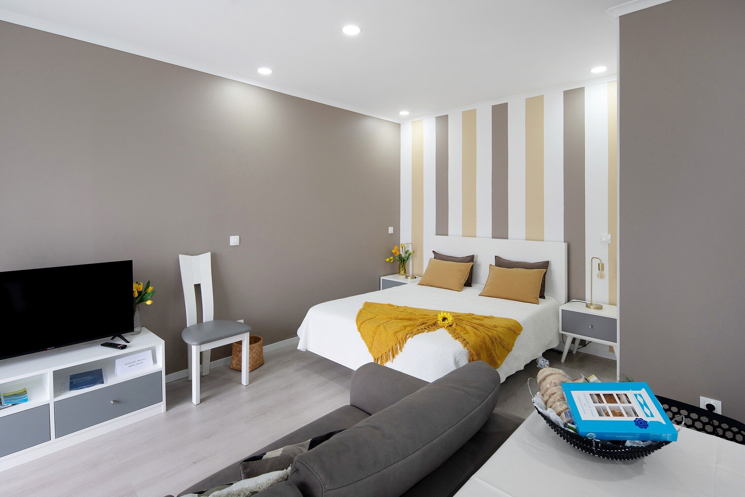 1 bedroom, free WiFi, bed sheets