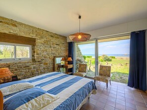 6 slaapkamers, een bureau, wifi