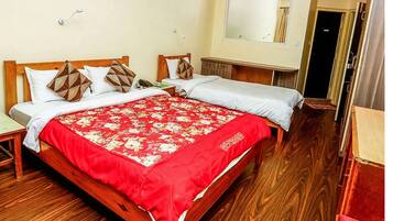 Deluxe Double Room, 1 Bedroom, Balcony, Mountain View | In-room safe, individually decorated, individually furnished, desk