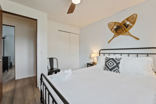 Cute Condo Minutes from Downtown Columbia Falls