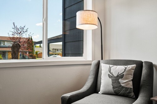 Cute Condo Minutes from Downtown Columbia Falls