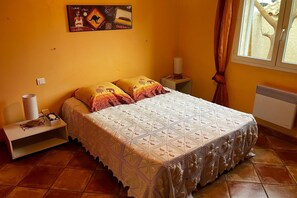 1 bedroom, free WiFi - Charming holiday home with swimming pool (Frontignan)