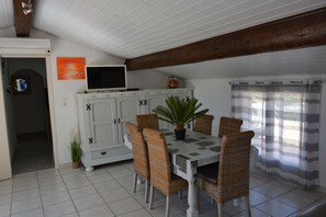 Dining - Appartement Dans Villa Piscine ET SPA (SAINT LUCIE DE PORTO VECCHIO)