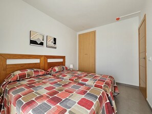 1 bedroom, iron/ironing board, free WiFi, wheelchair access