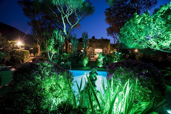 Biệt thự | 6 phòng ngủ