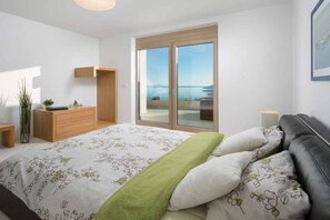 4 bedrooms