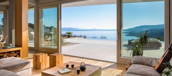 Spacious Villa with Pool