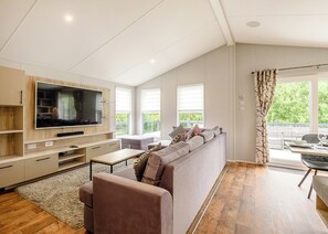 Living area - Platinum Lakeview Lodge Sleeps 4 (Mablethorpe)