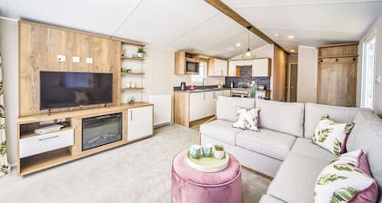 Gatehouse View (Pet Friendly)