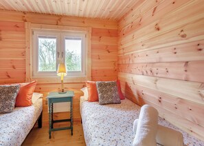 2 bedrooms, wheelchair access