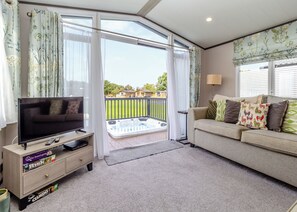 Living area - 2 bedroom accommodation in Eaton, Congleton (Eaton, Congleton)