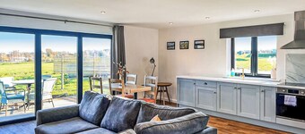 2 bedroom accommodation in Old Buckenham