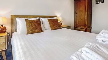 2 bedrooms