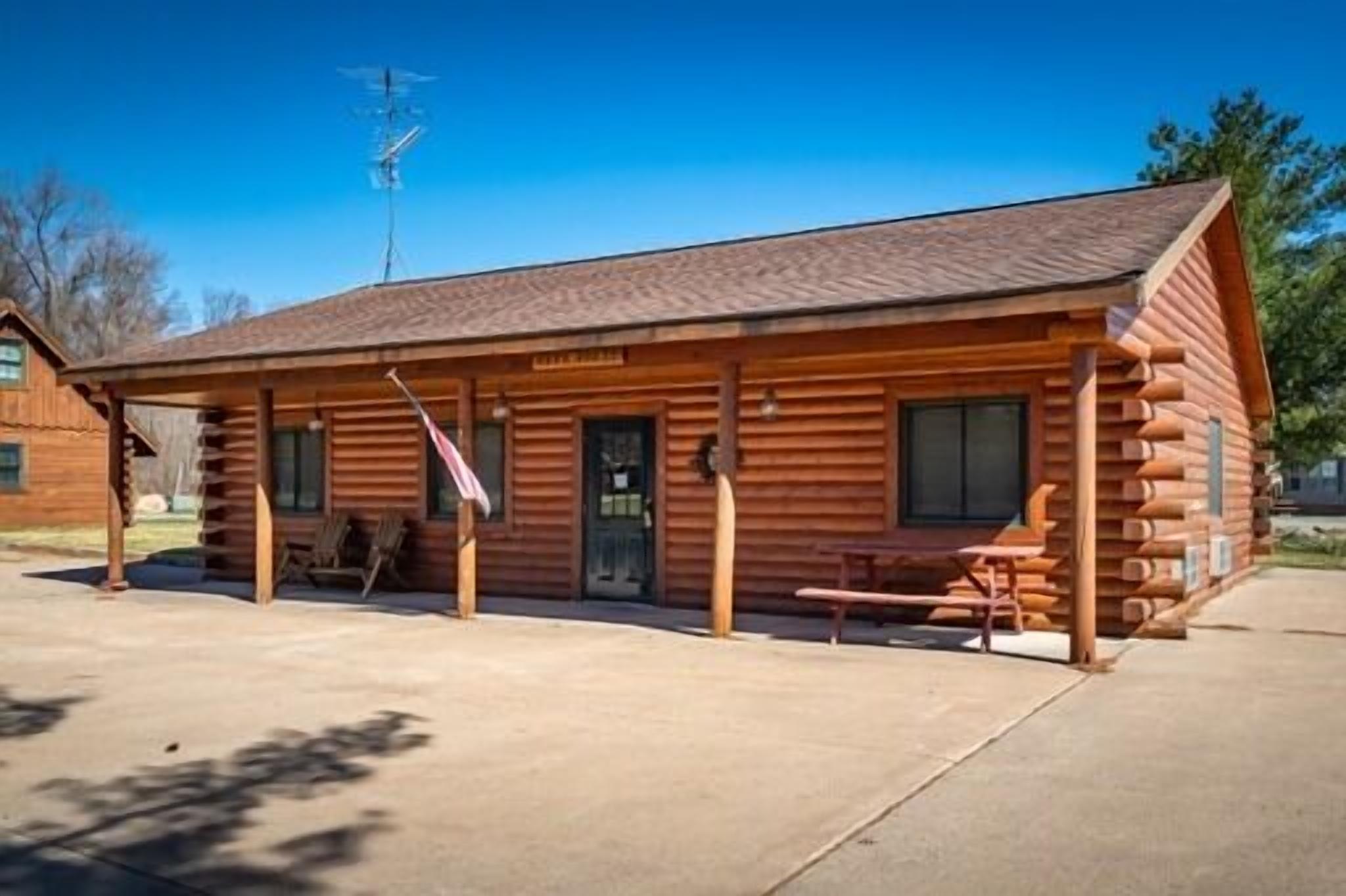 Fits up to 10 people in this bunk house located at the Riviera Resort in Neillsville, Wisconsin.