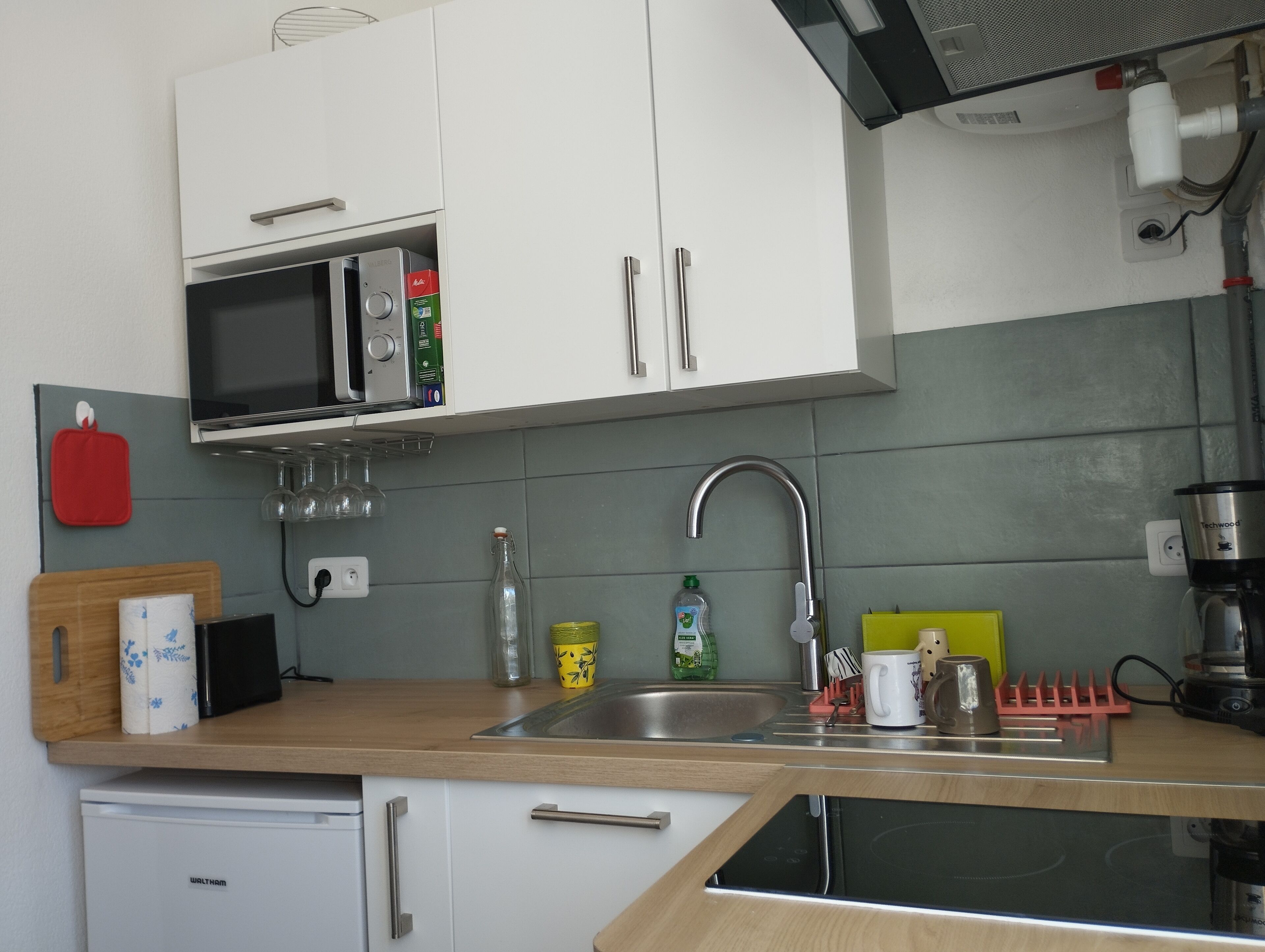 Joli T1 , 36m2, sur Terrain de 1700m2, Proche Commerces et Plages