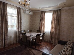 Dining - Prity Home (ბათუმი)