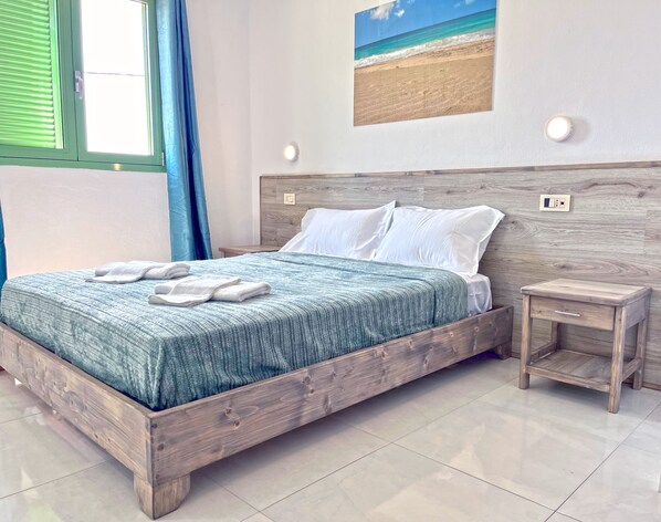 2 bedrooms, iron/ironing board, travel cot, free WiFi